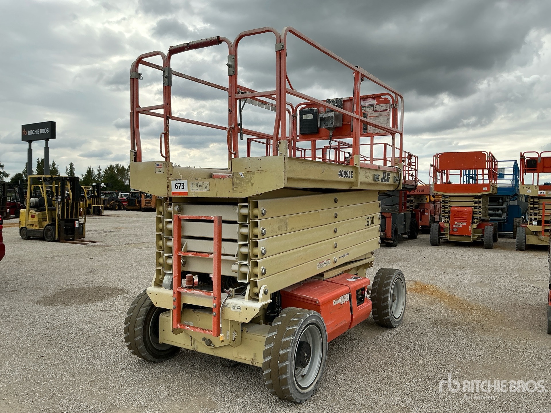 Photo of 2012 JLG 4069LE