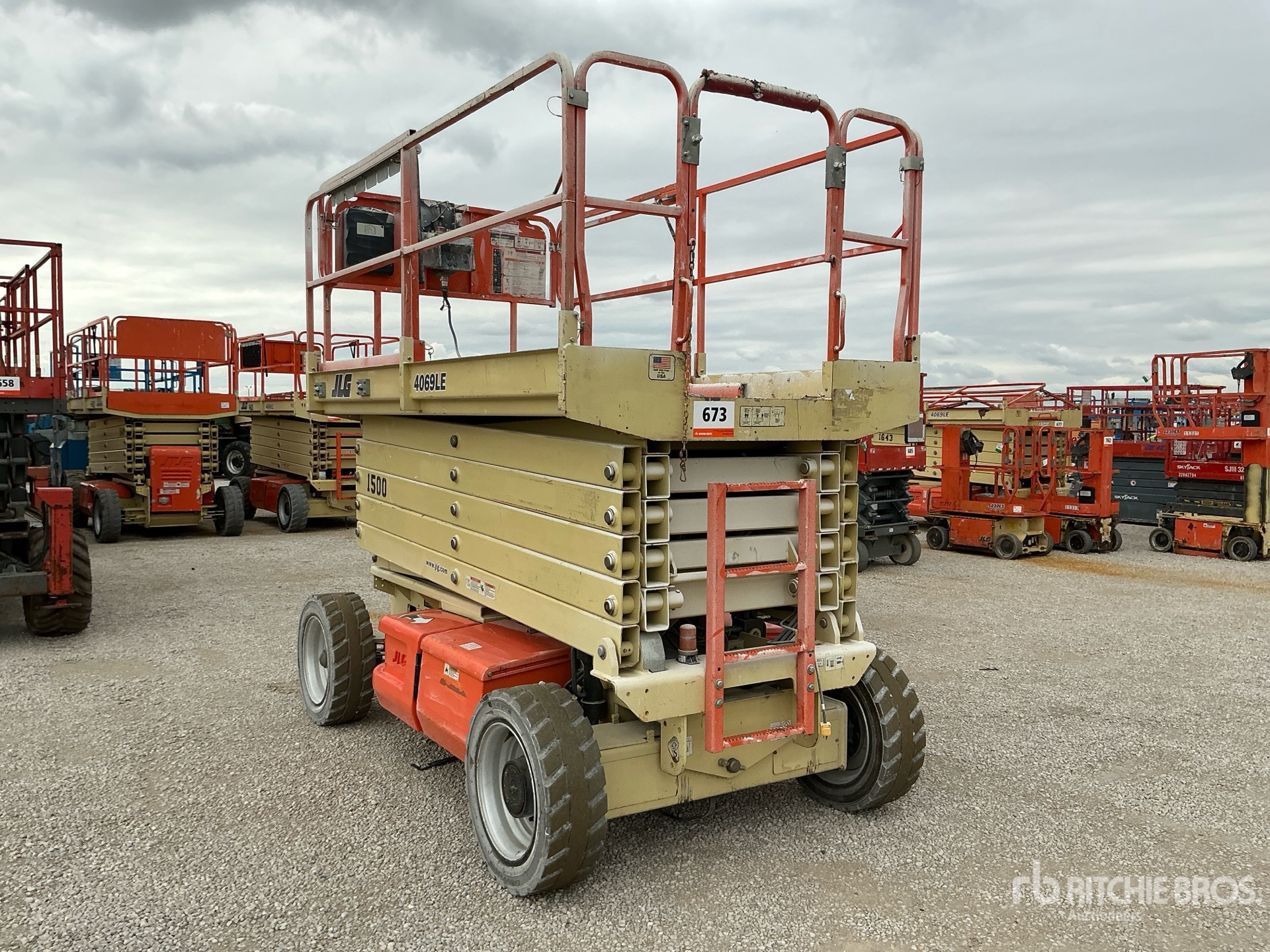 2012 JLG 4069LE