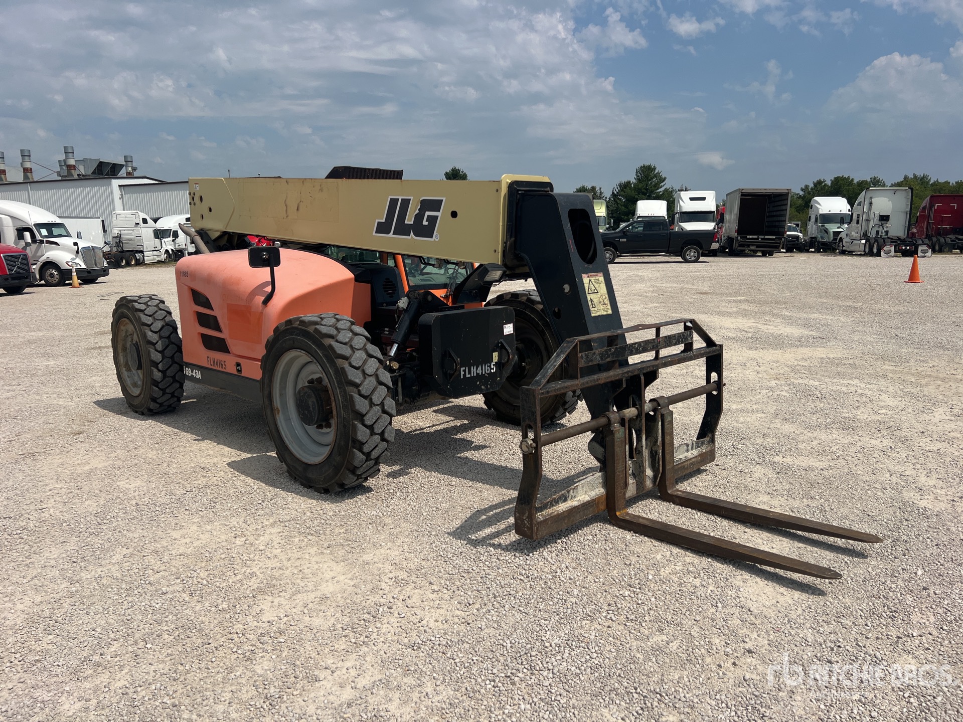 2013 JLG G9-43A
