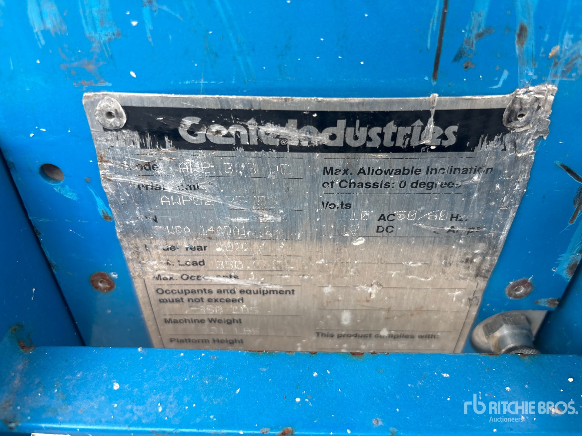 2002 Genie AWP30