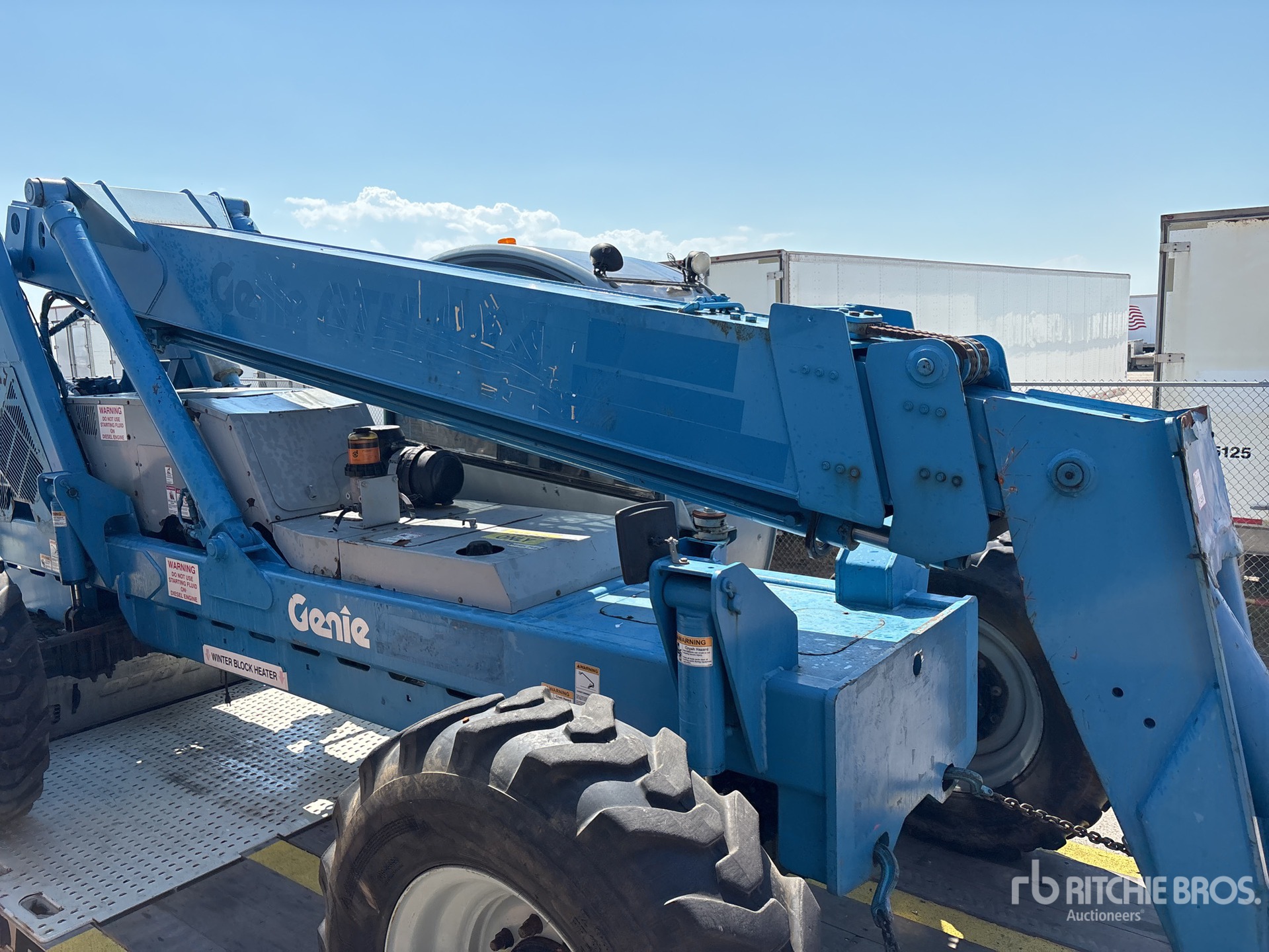 2010 Genie GTH-844