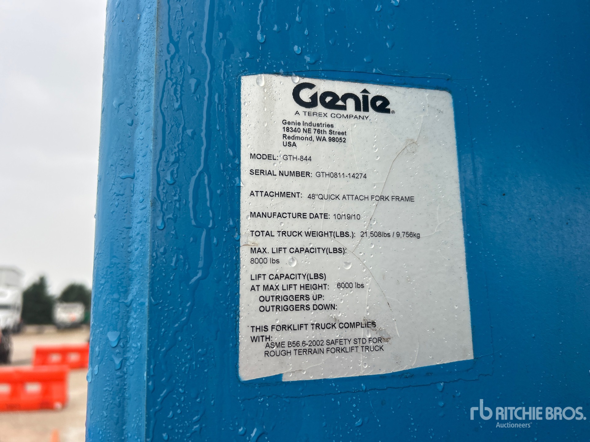 2010 Genie GTH-844