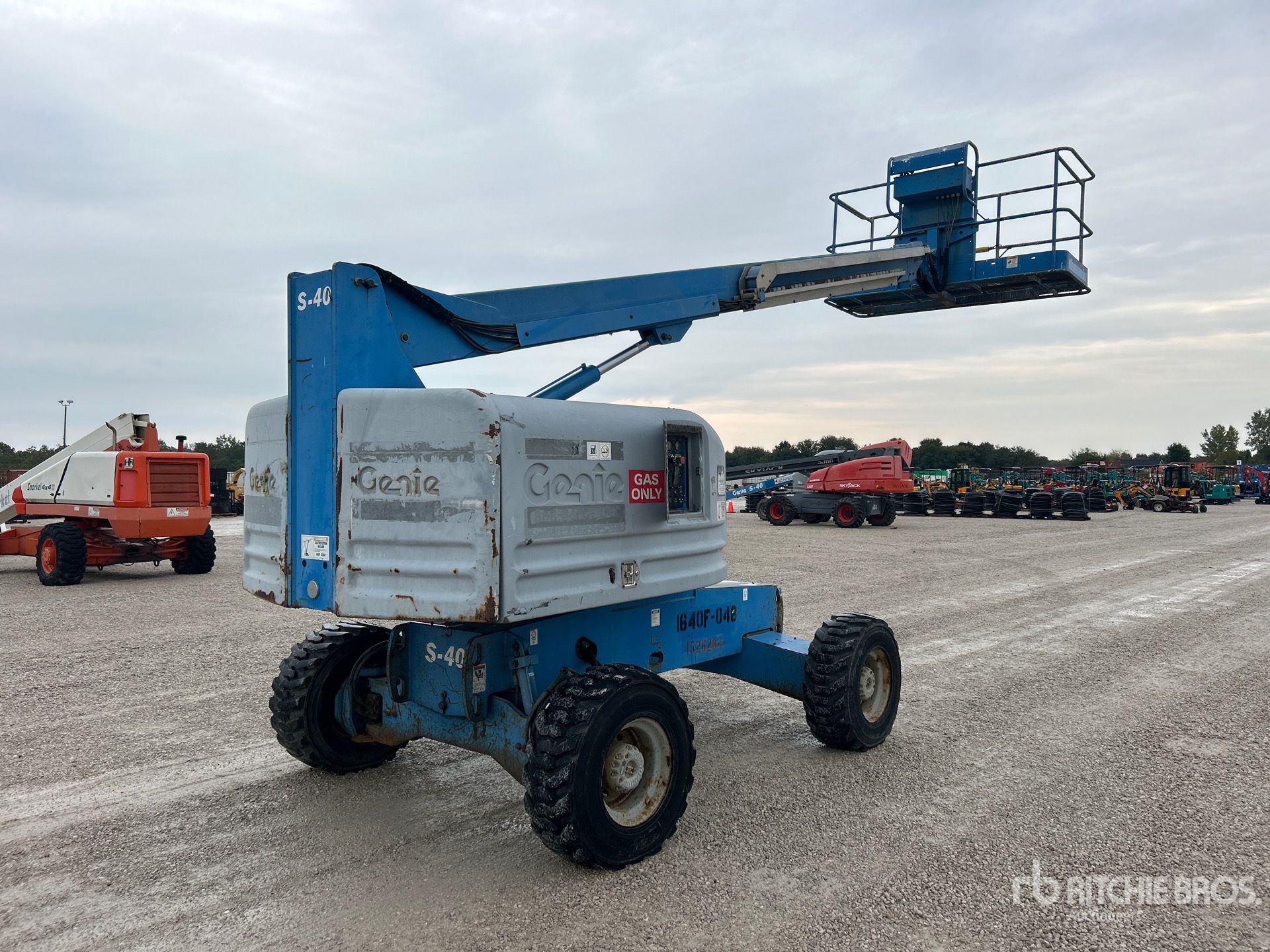 2002 Genie S-40