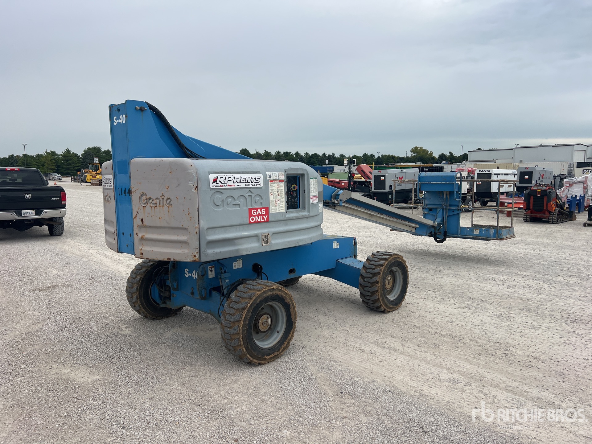 2004 Genie S-40