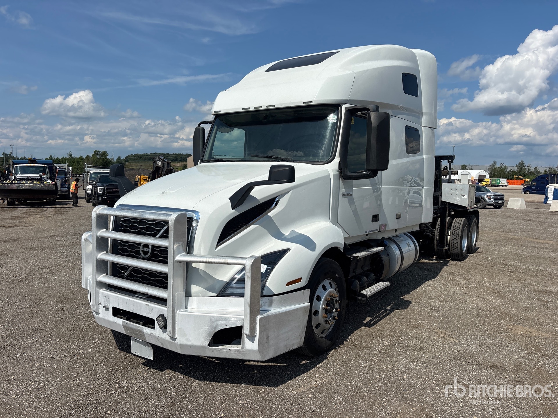 2022 Volvo VNR