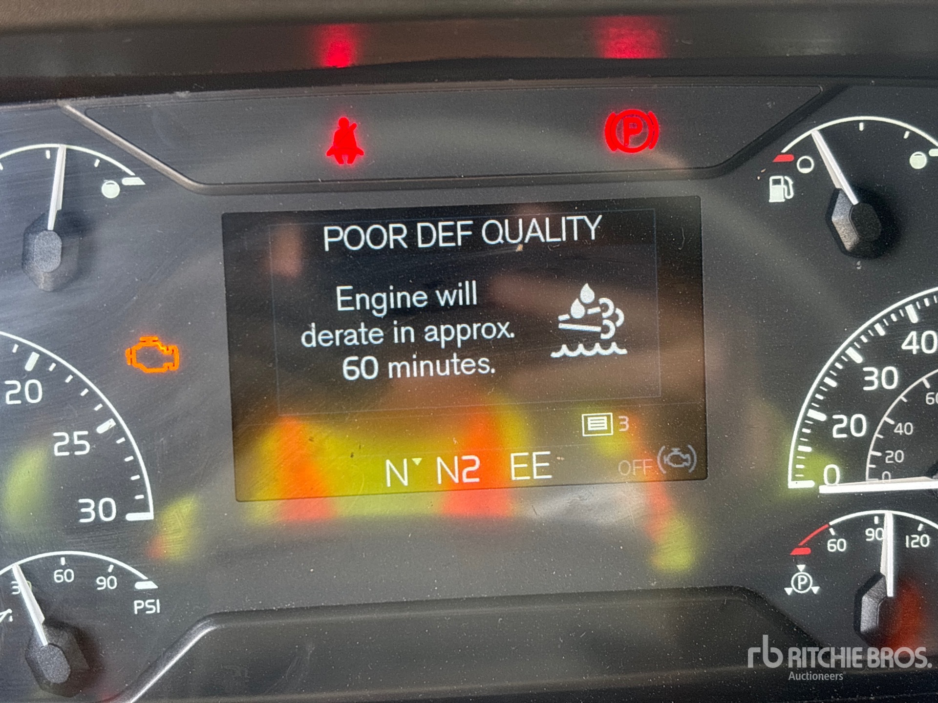 2022 Volvo VNR
