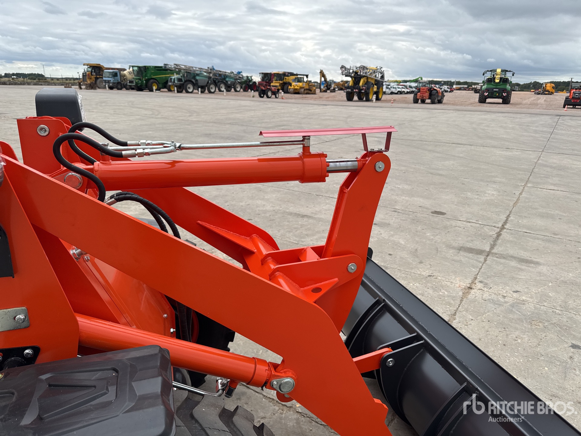 2026 MACHPRO MP-L300