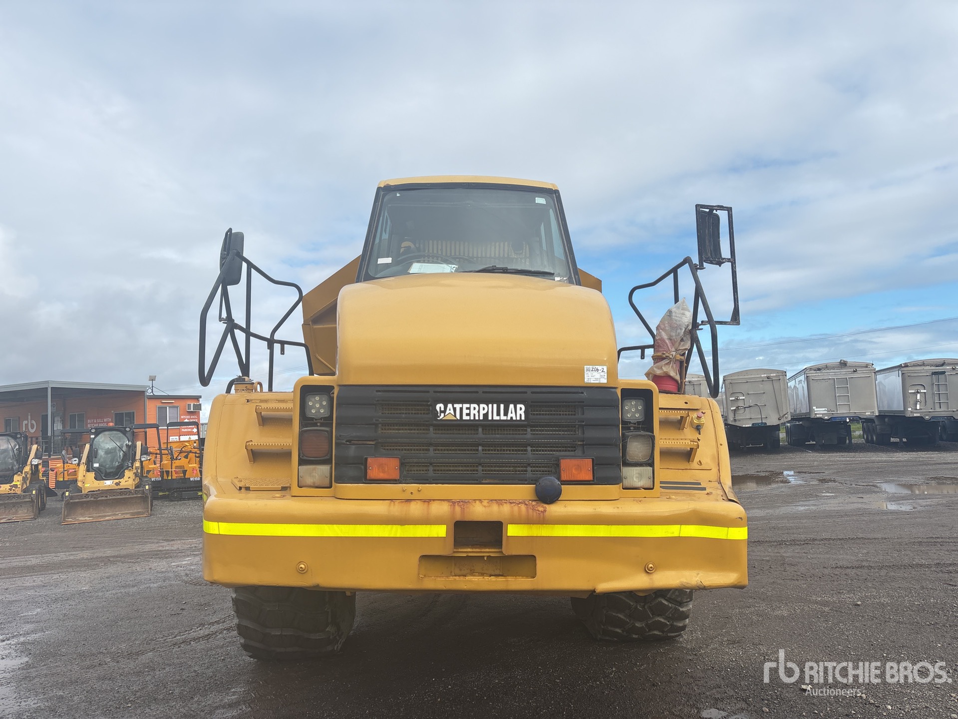 2001 Caterpillar 740