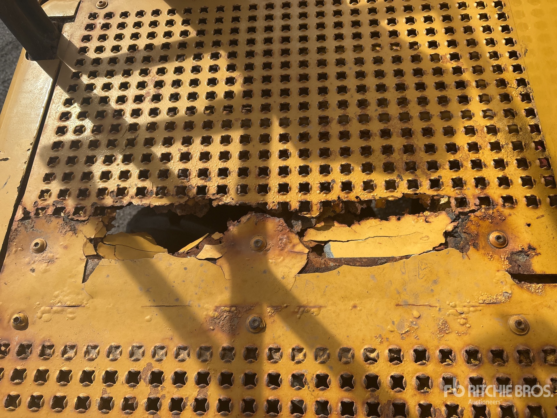 2001 Caterpillar 740