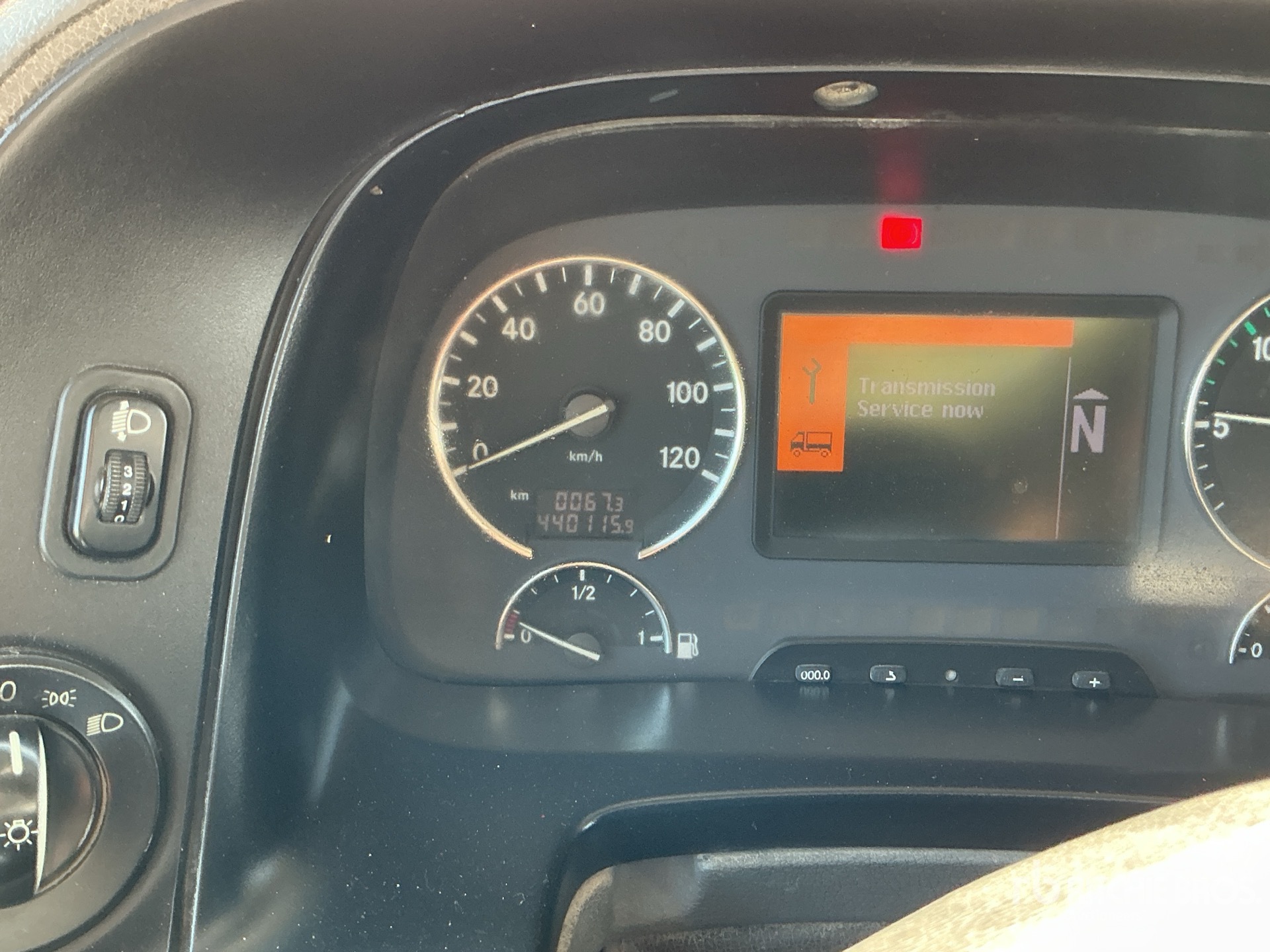 2005 Mercedes-Benz ACTROS 3241
