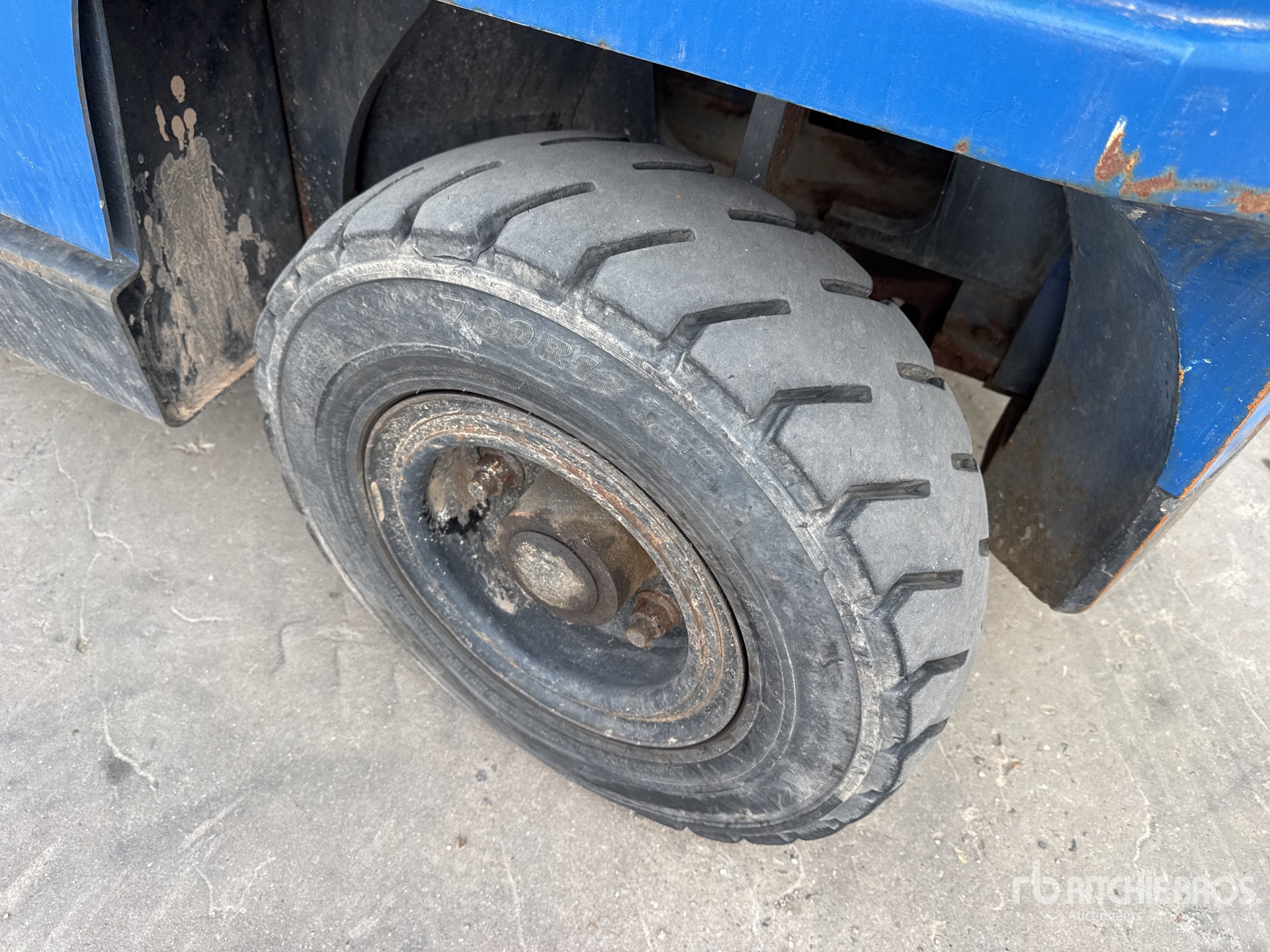 2000 Hyster H4.50XM