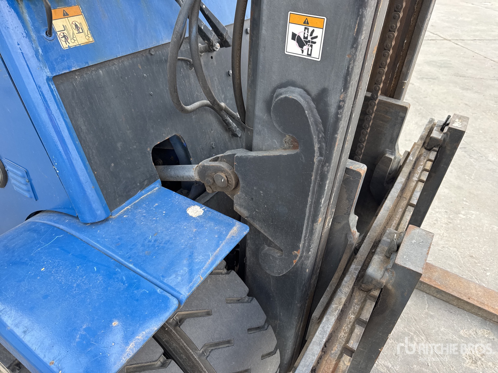 2000 Hyster H4.50XM