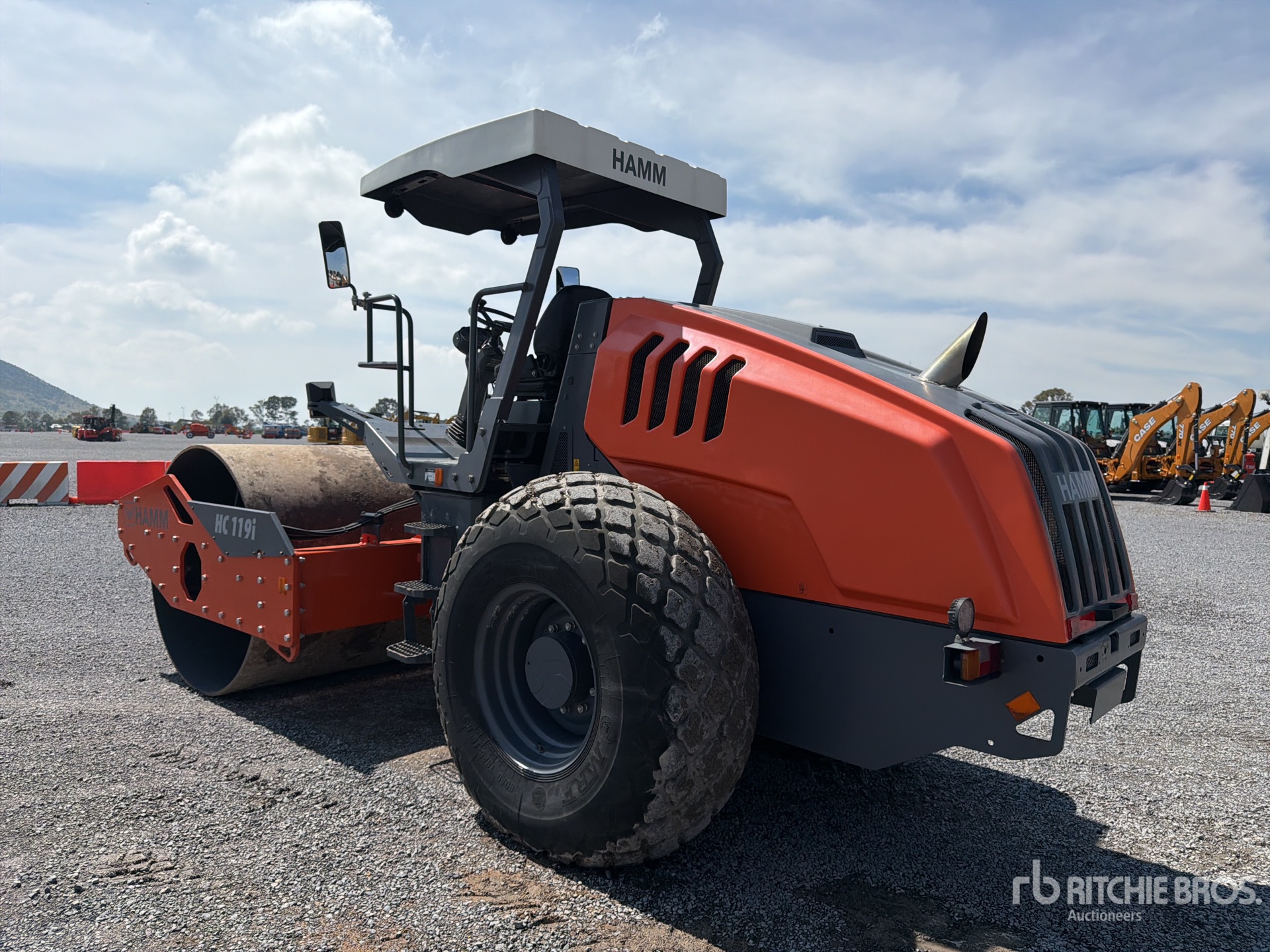 2024 Hamm HC119I
