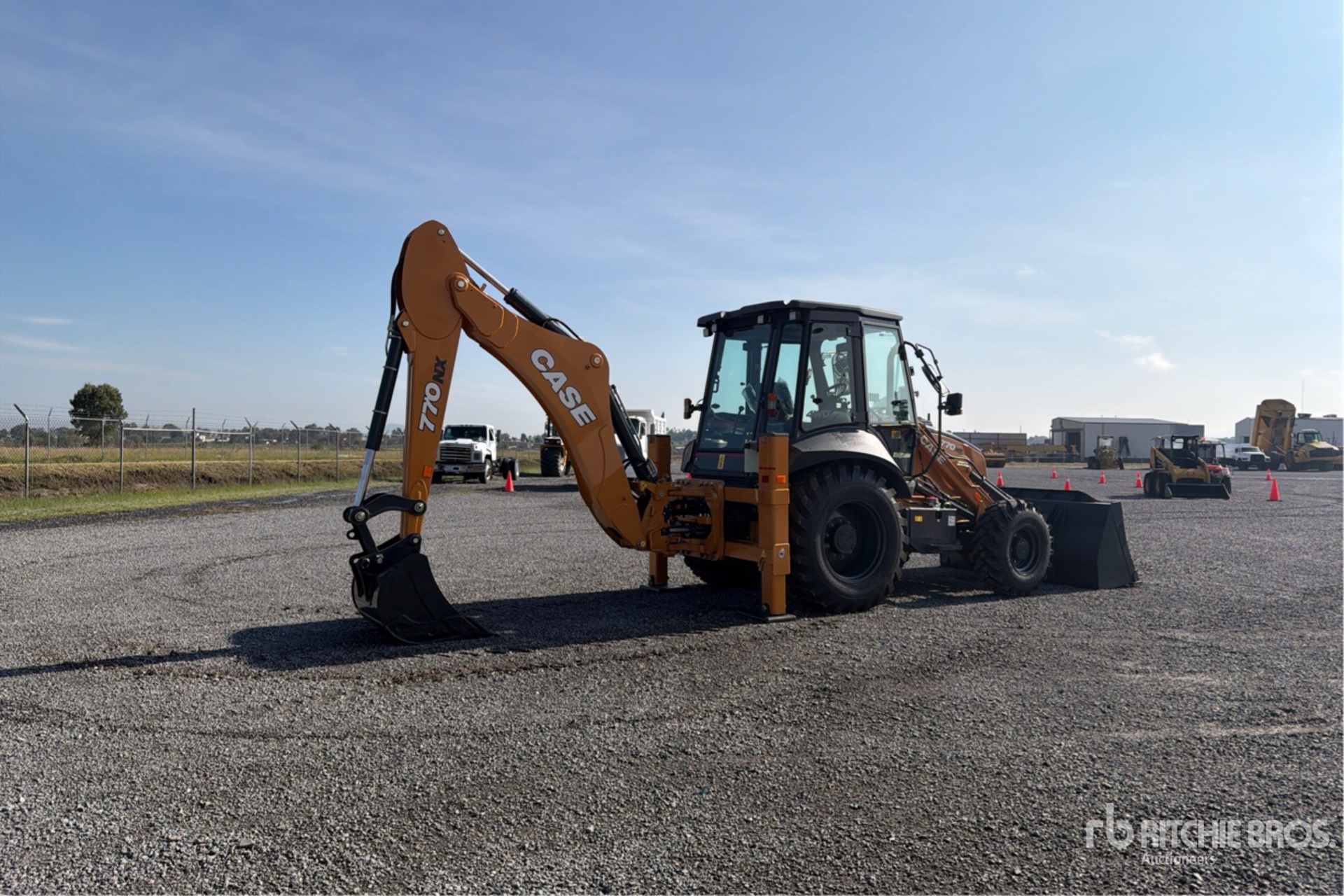 2025 Case 770NX
