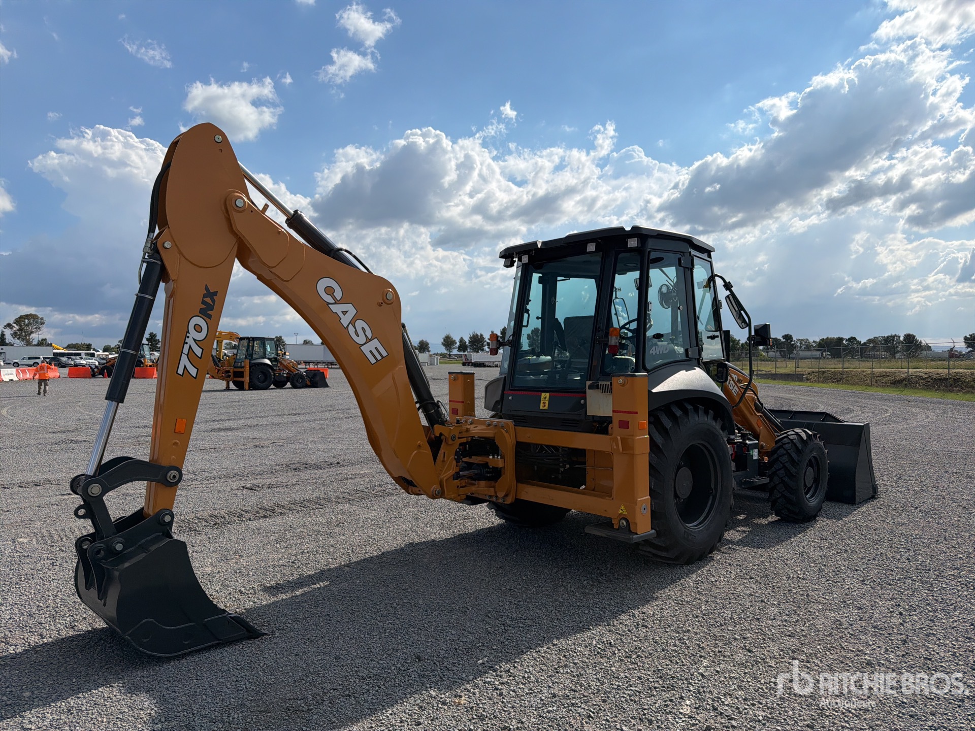 2025 Case 770NX