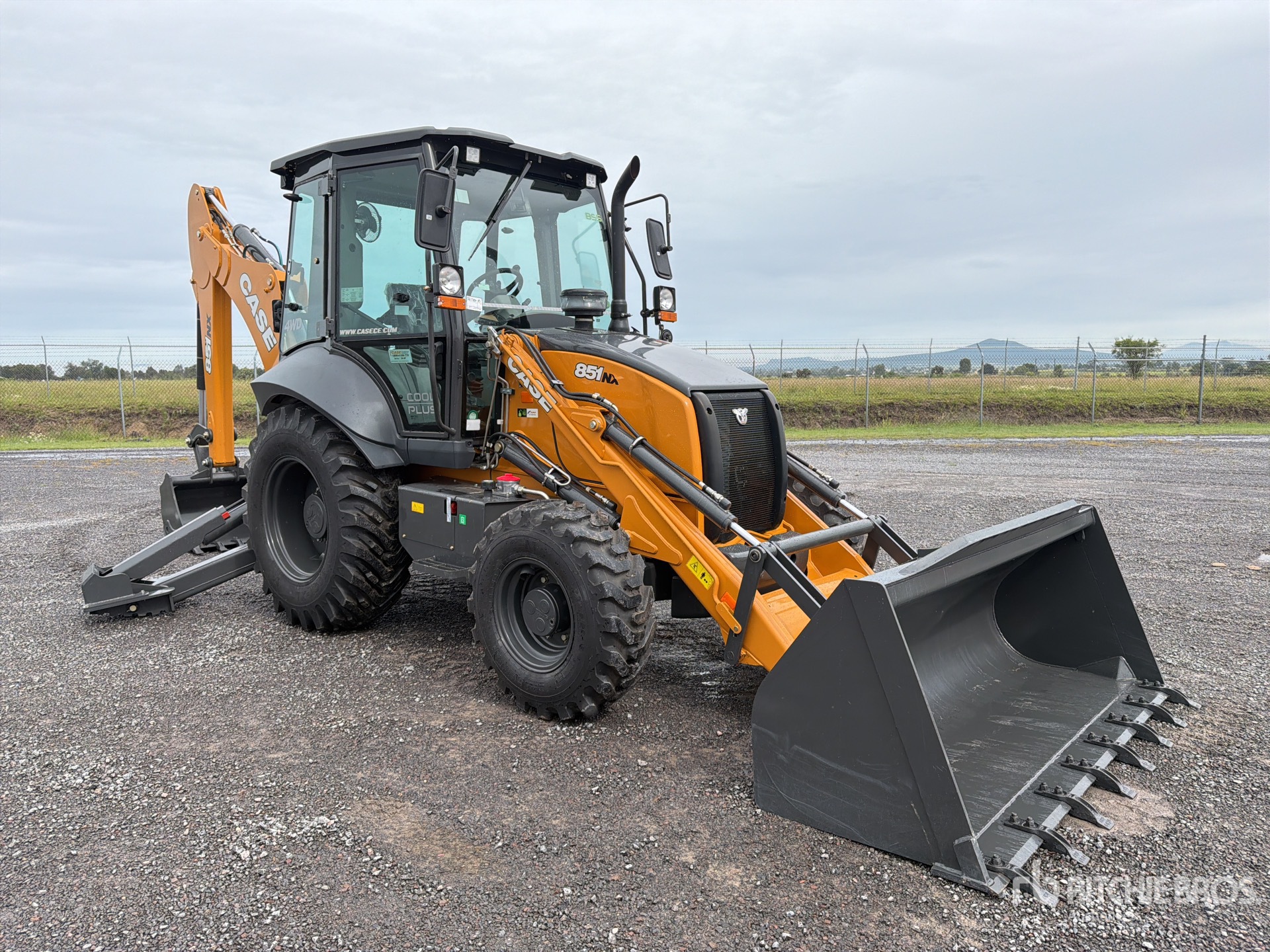 2026 Case 851NX