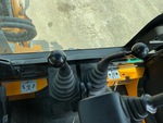 Control Station with Configurazione del comando dell’escavatore a cucchiaia rovescia