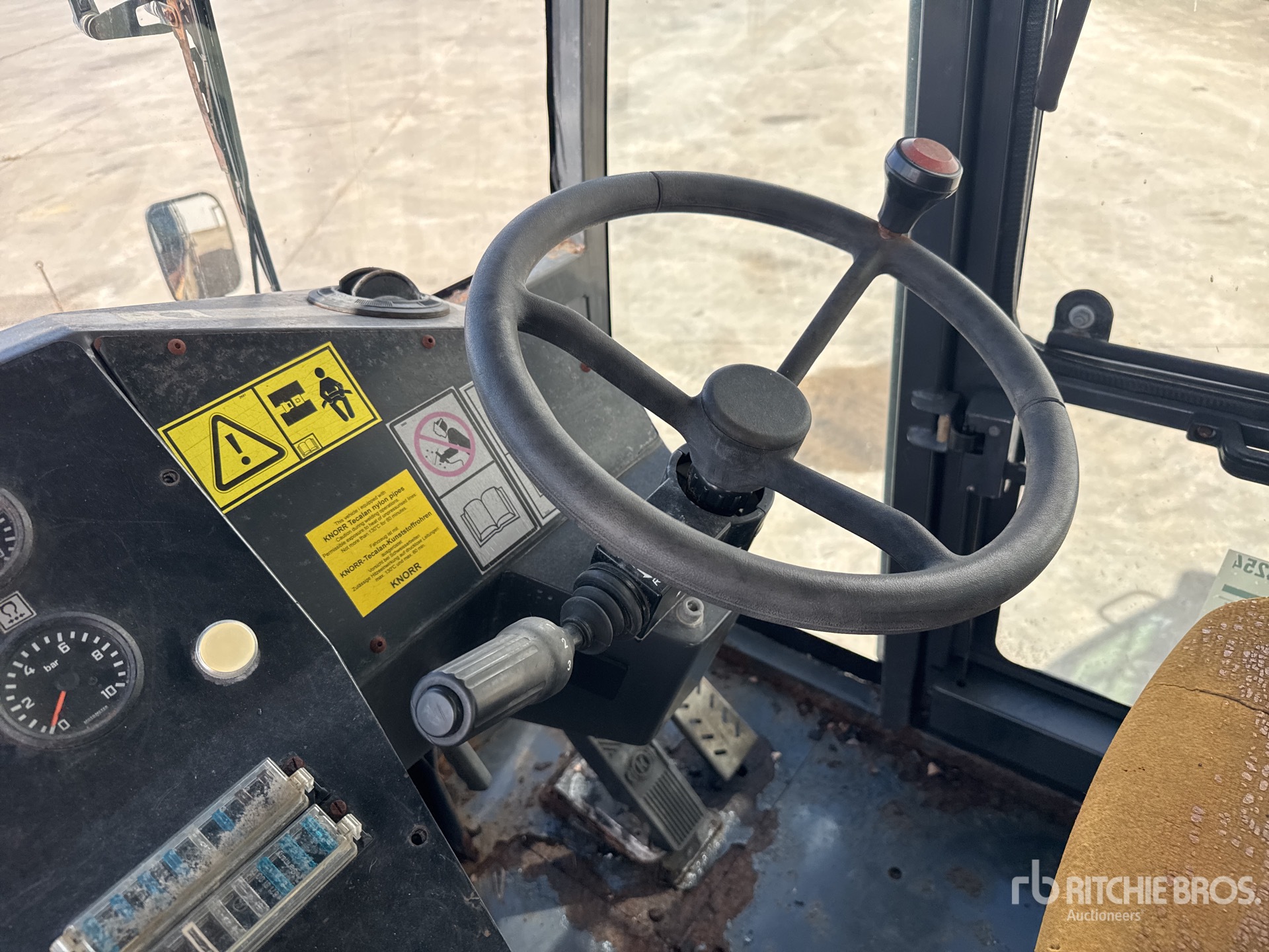 2011 Ammann AP240