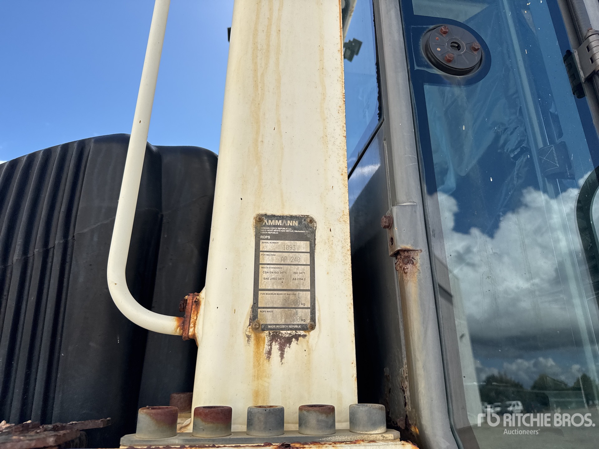 2011 Ammann AP240