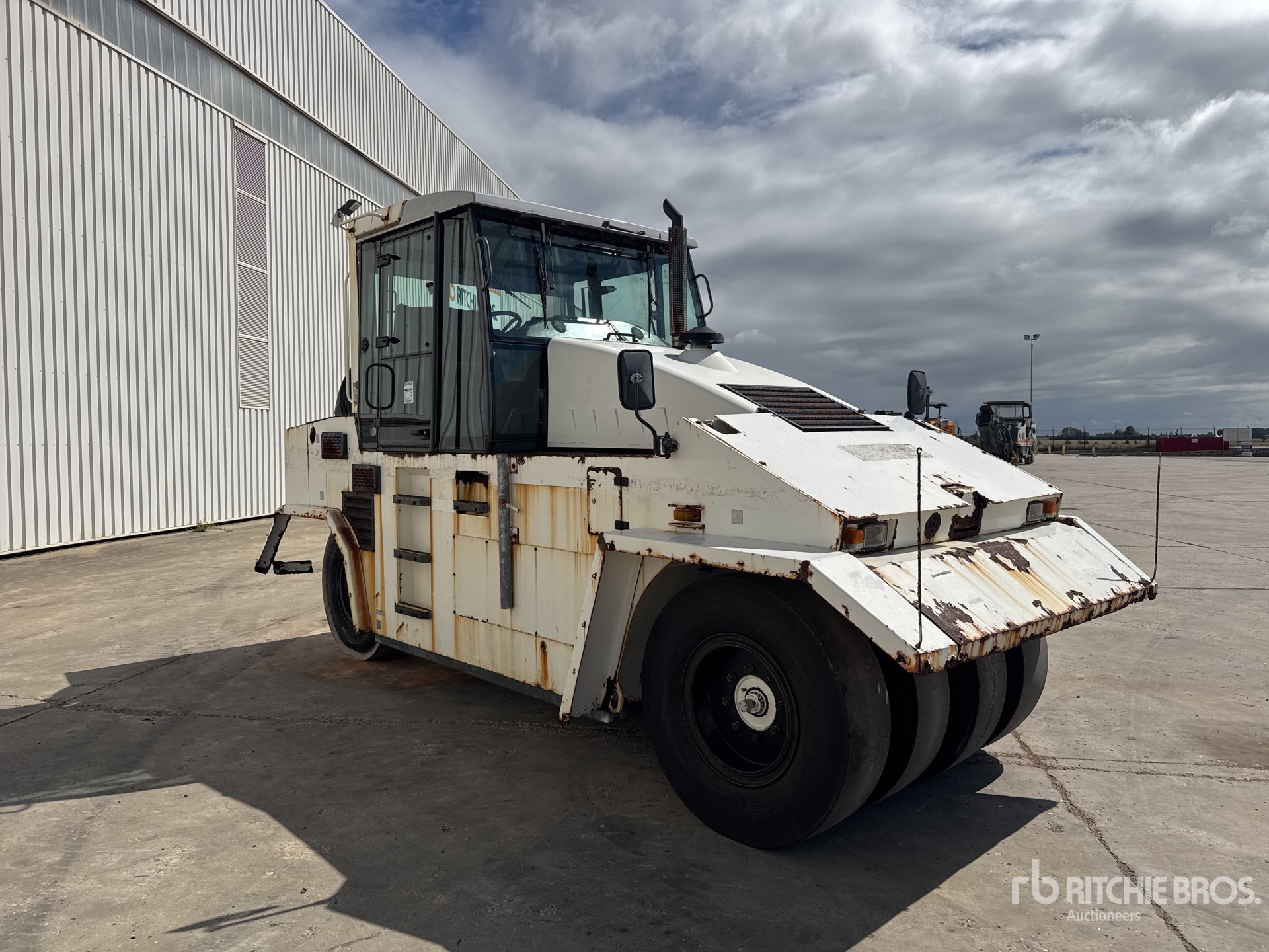 2011 Ammann AP240