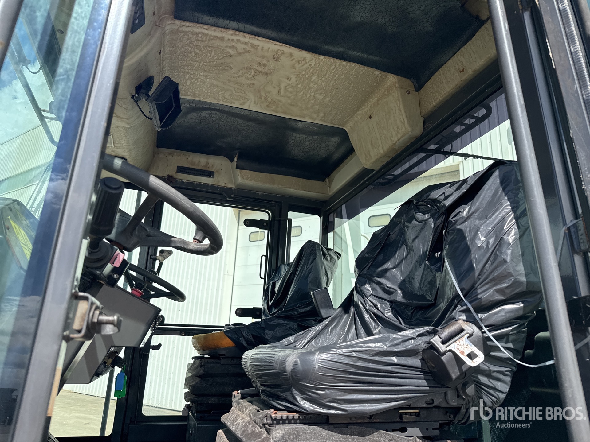 2011 Ammann AP240