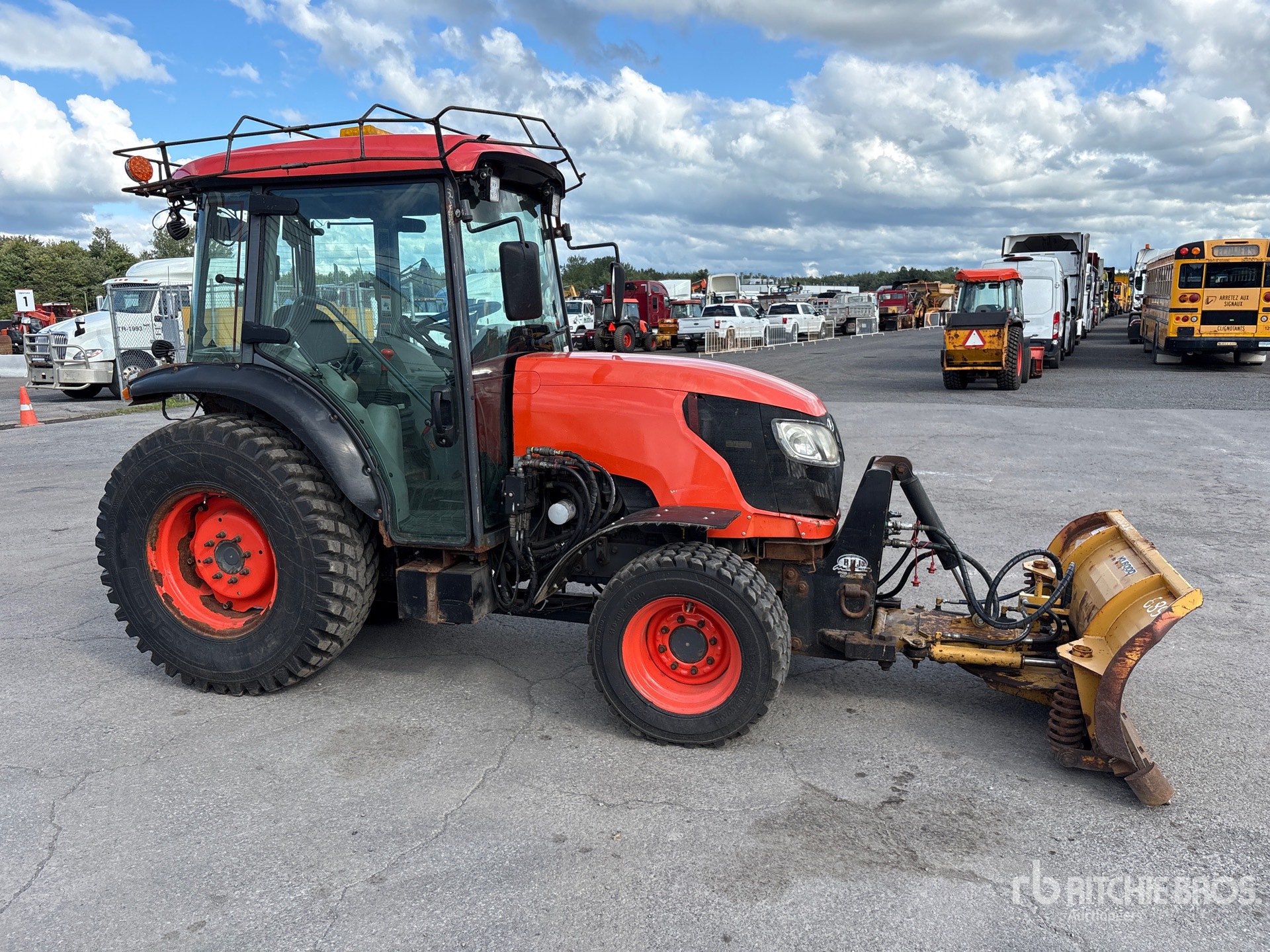 2015 Kubota M8540