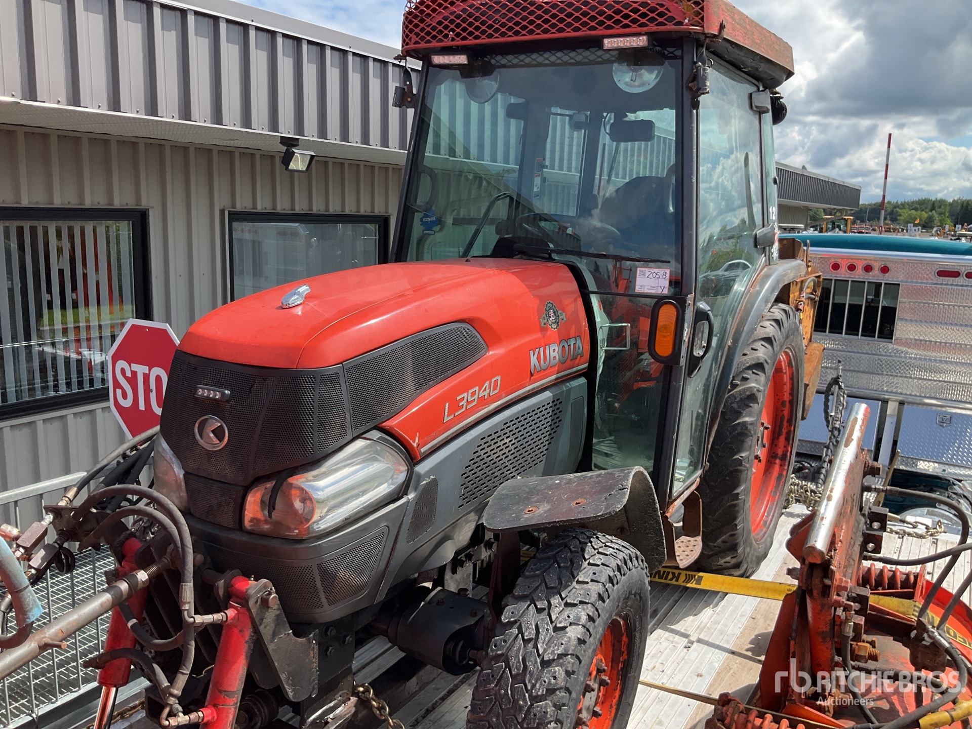 2012 Kubota L3940