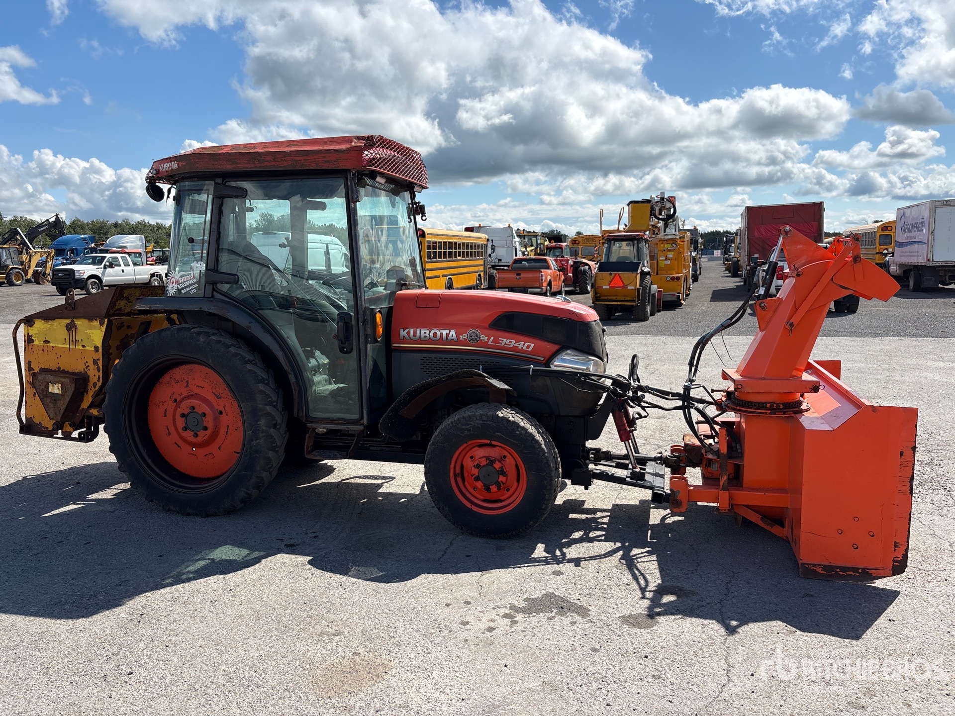 2012 Kubota L3940