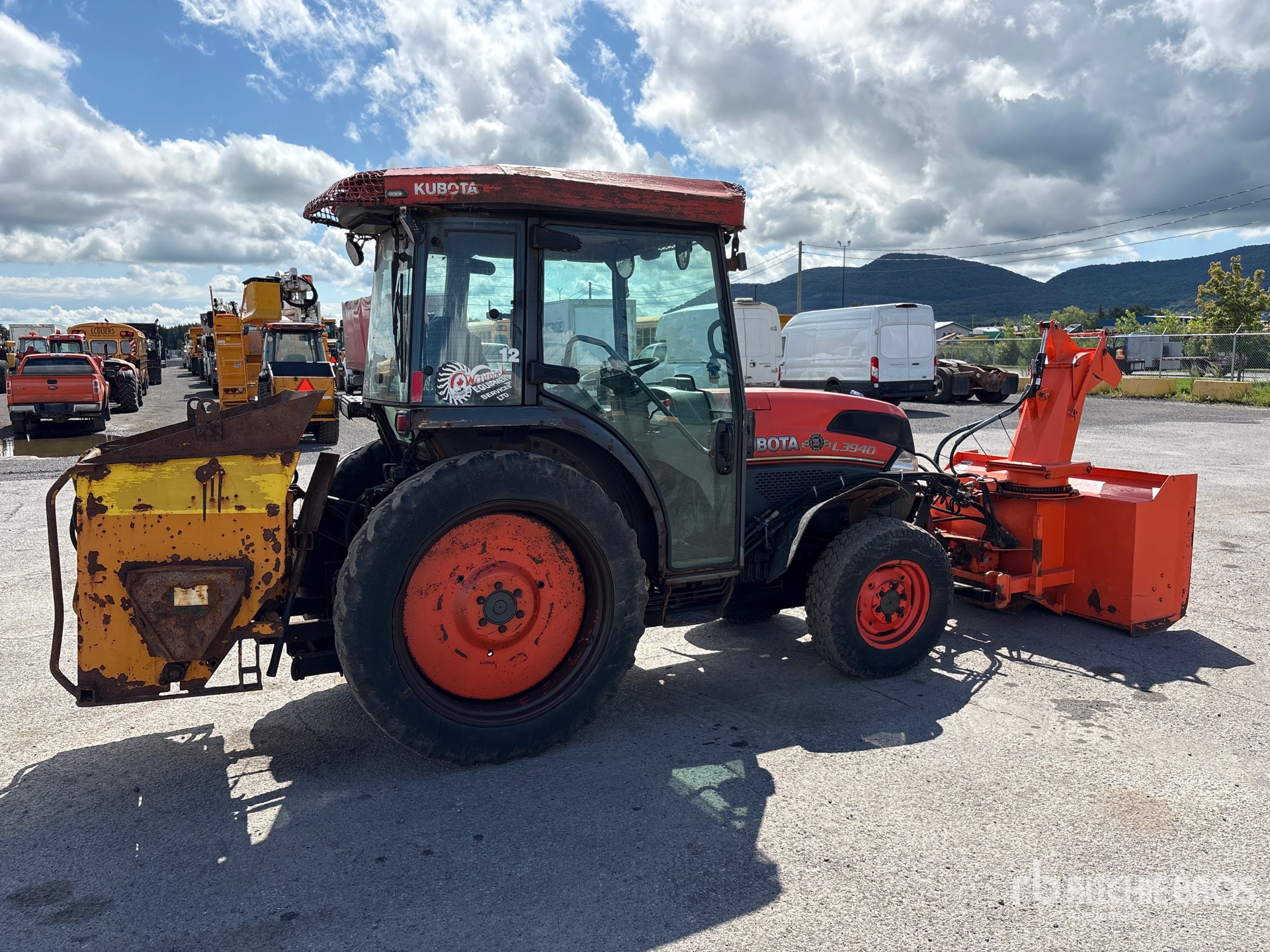 2012 Kubota L3940