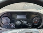 v2 Control Station - Truck Dual Operator with Spie luminose del motore