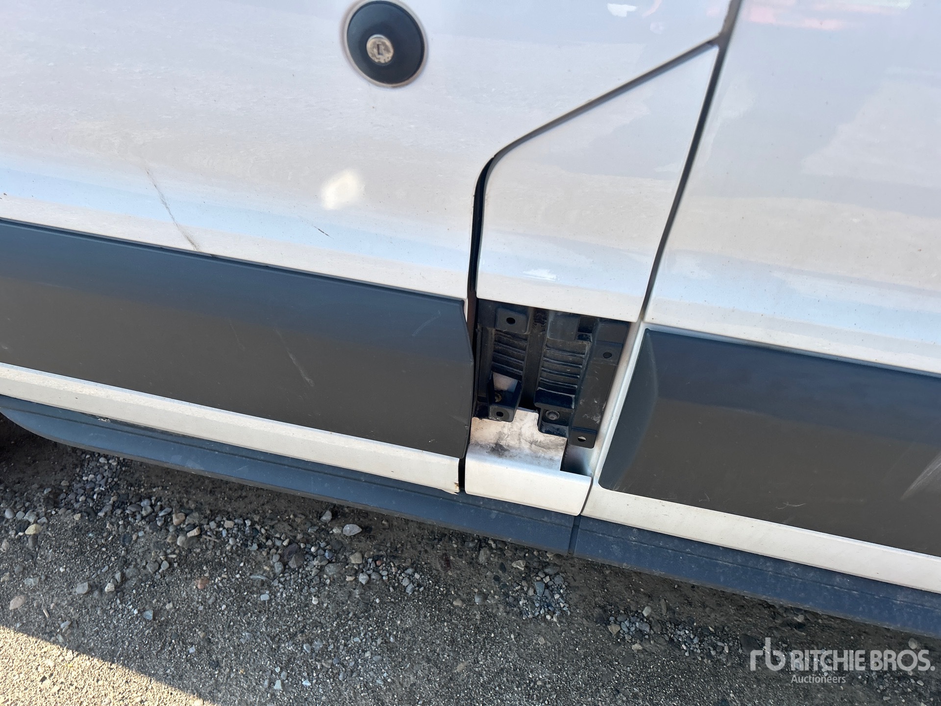2017 Ford E-350
