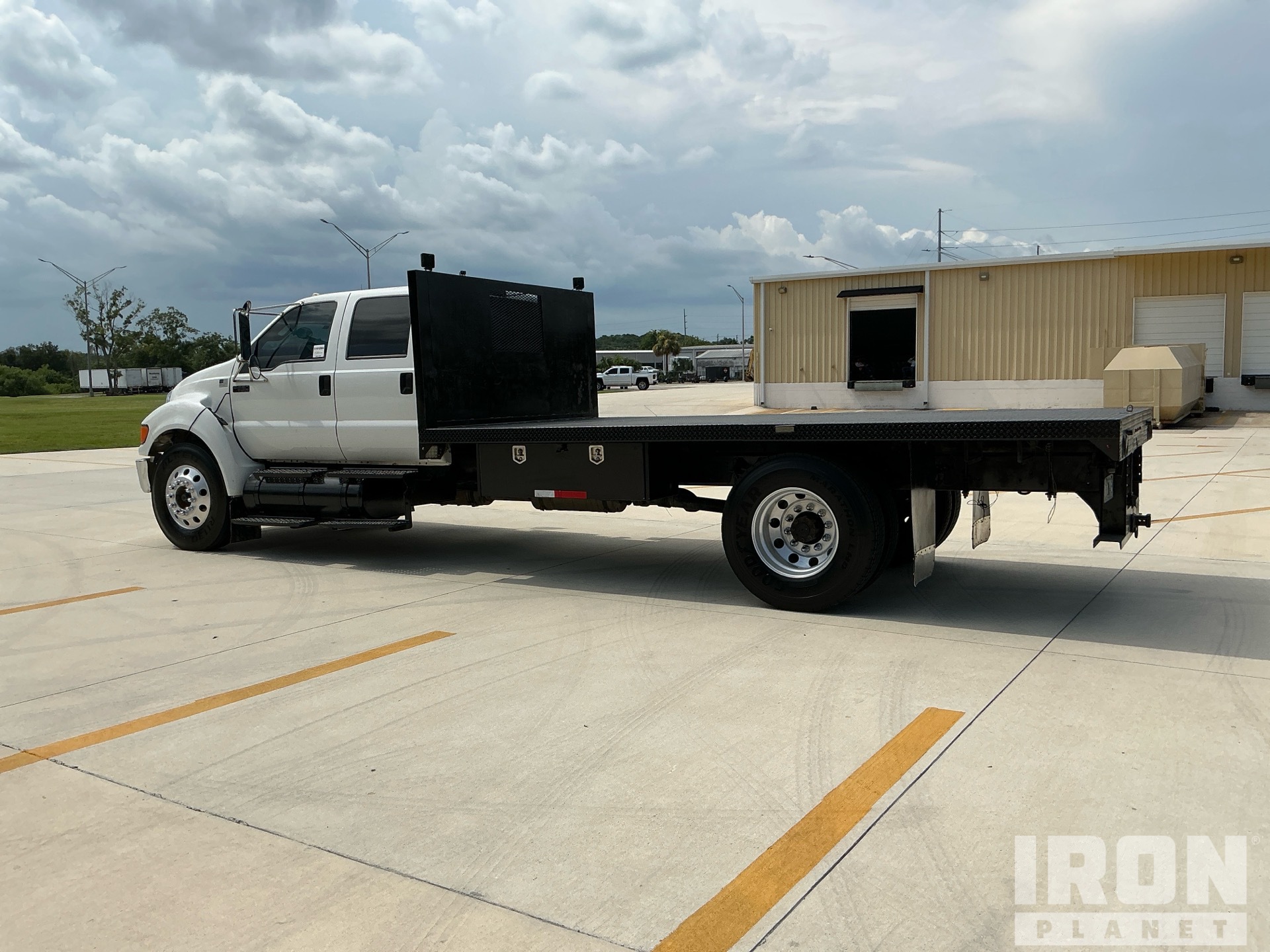 2013 Ford F-650