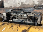Chassis with Quick Coupler to Arms Pins