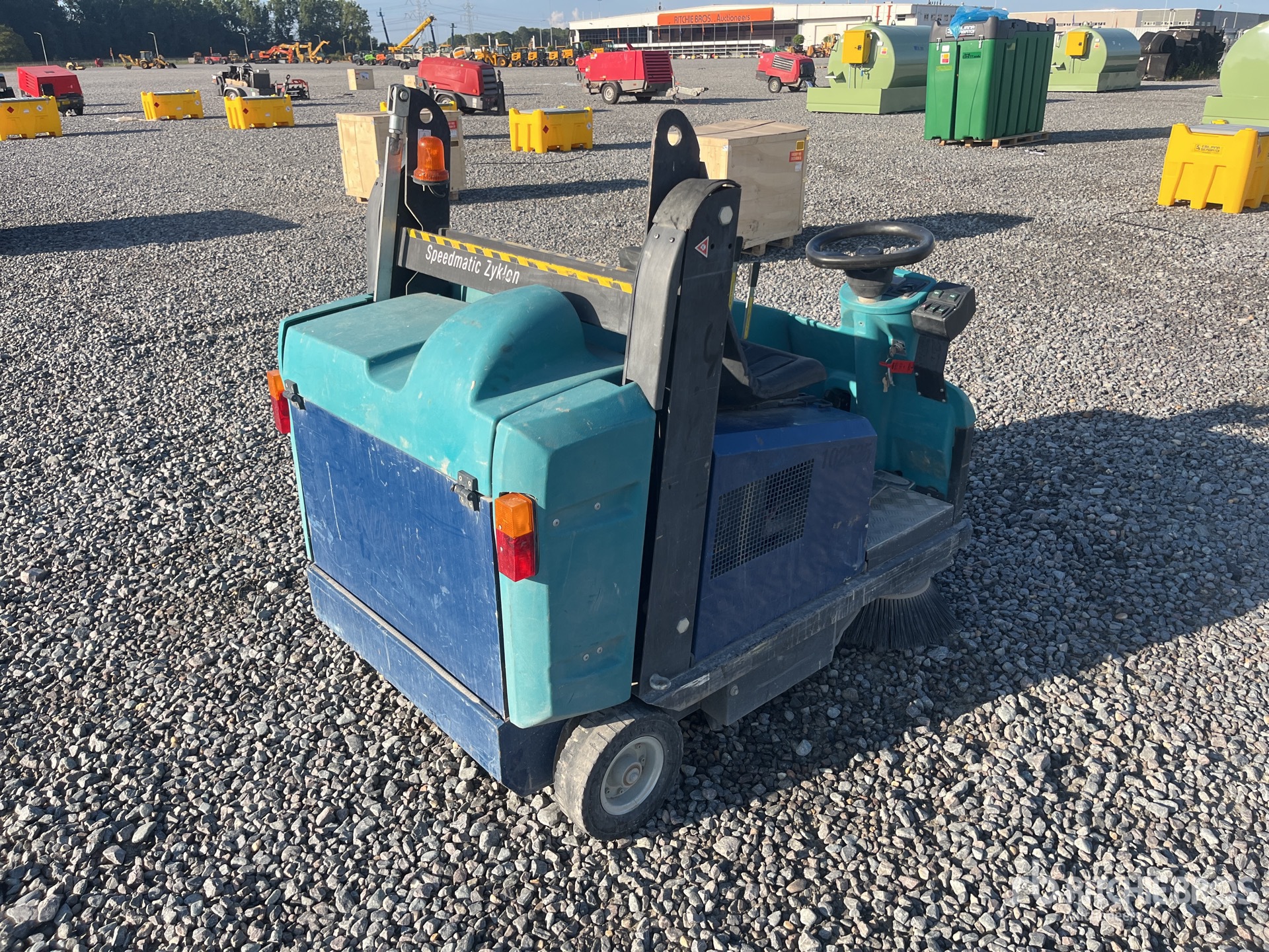 General Appearance with Picture, Right Rear Corner