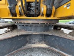 Hydraulics with Hydraulic Center Swivel