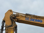 Hydraulics with Stick Cylinder