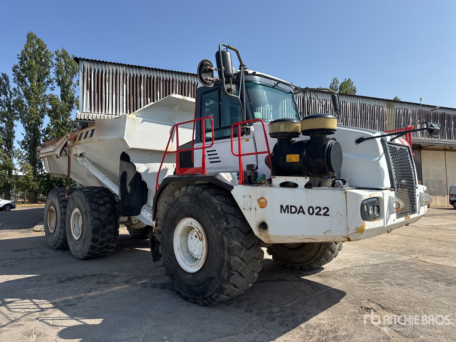 2015 Bell B40