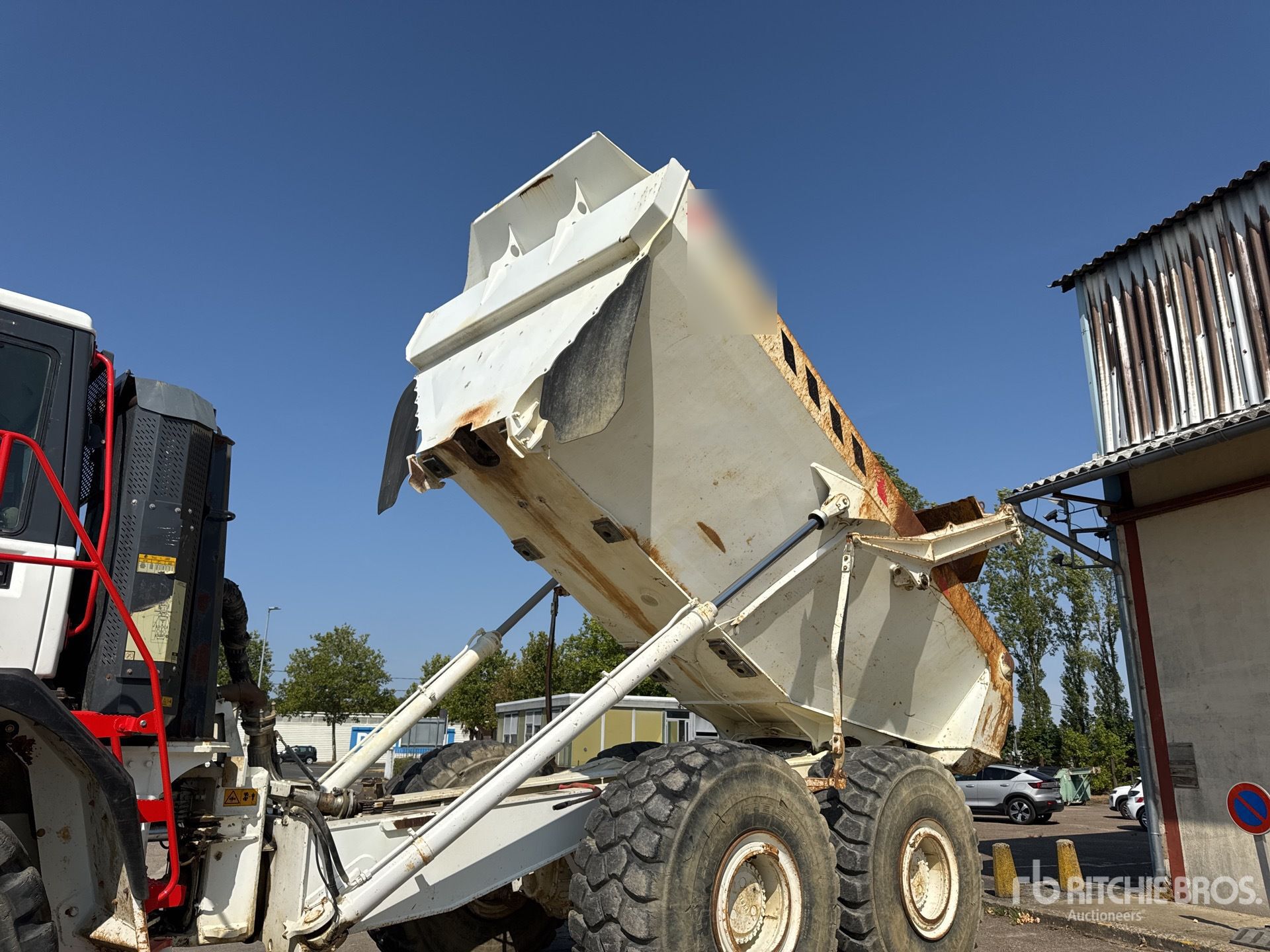 2015 Bell B40