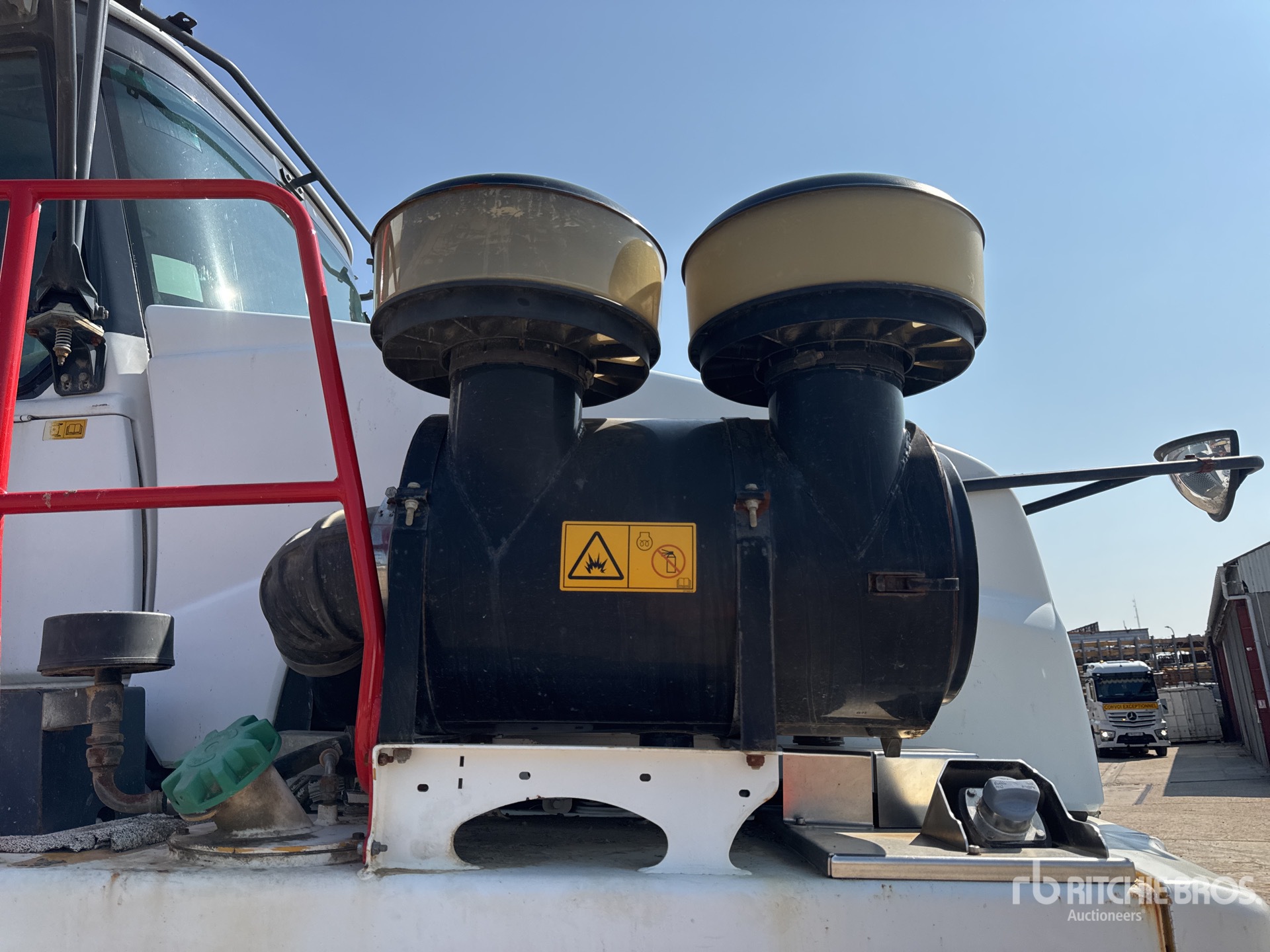 2015 Bell B40
