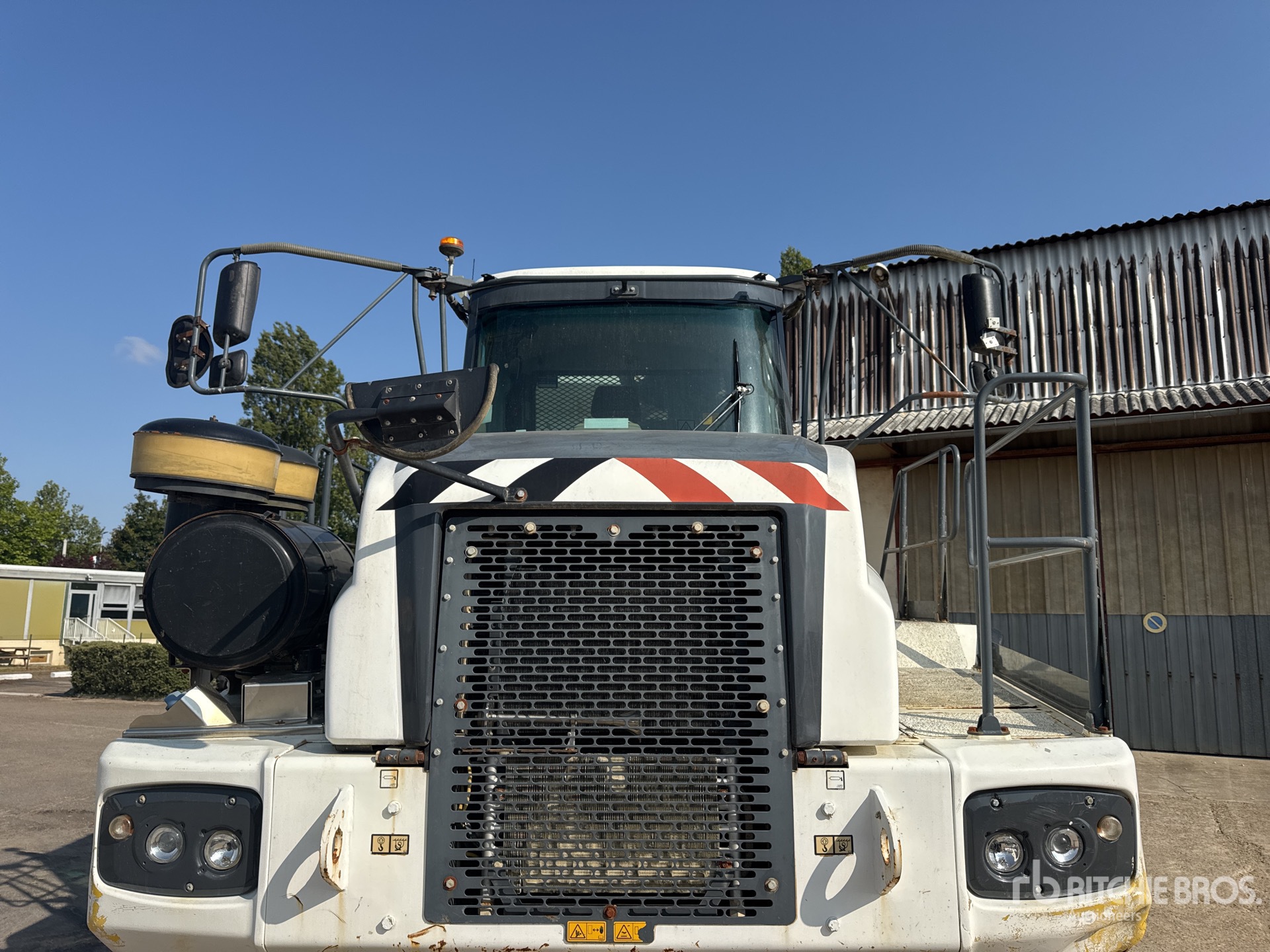 2015 Bell B40