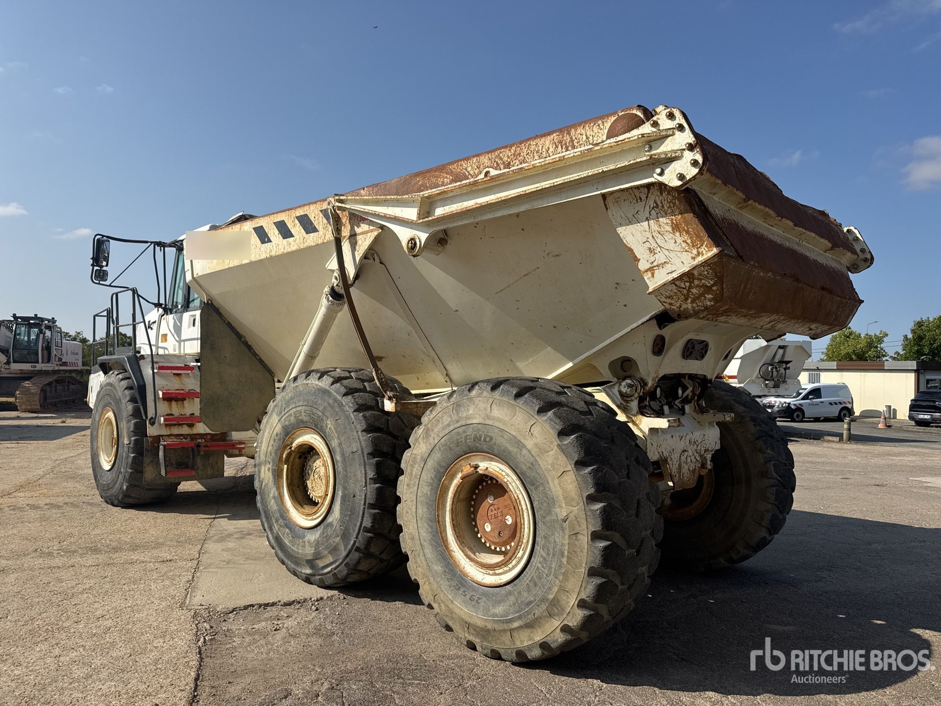 2015 Bell B40