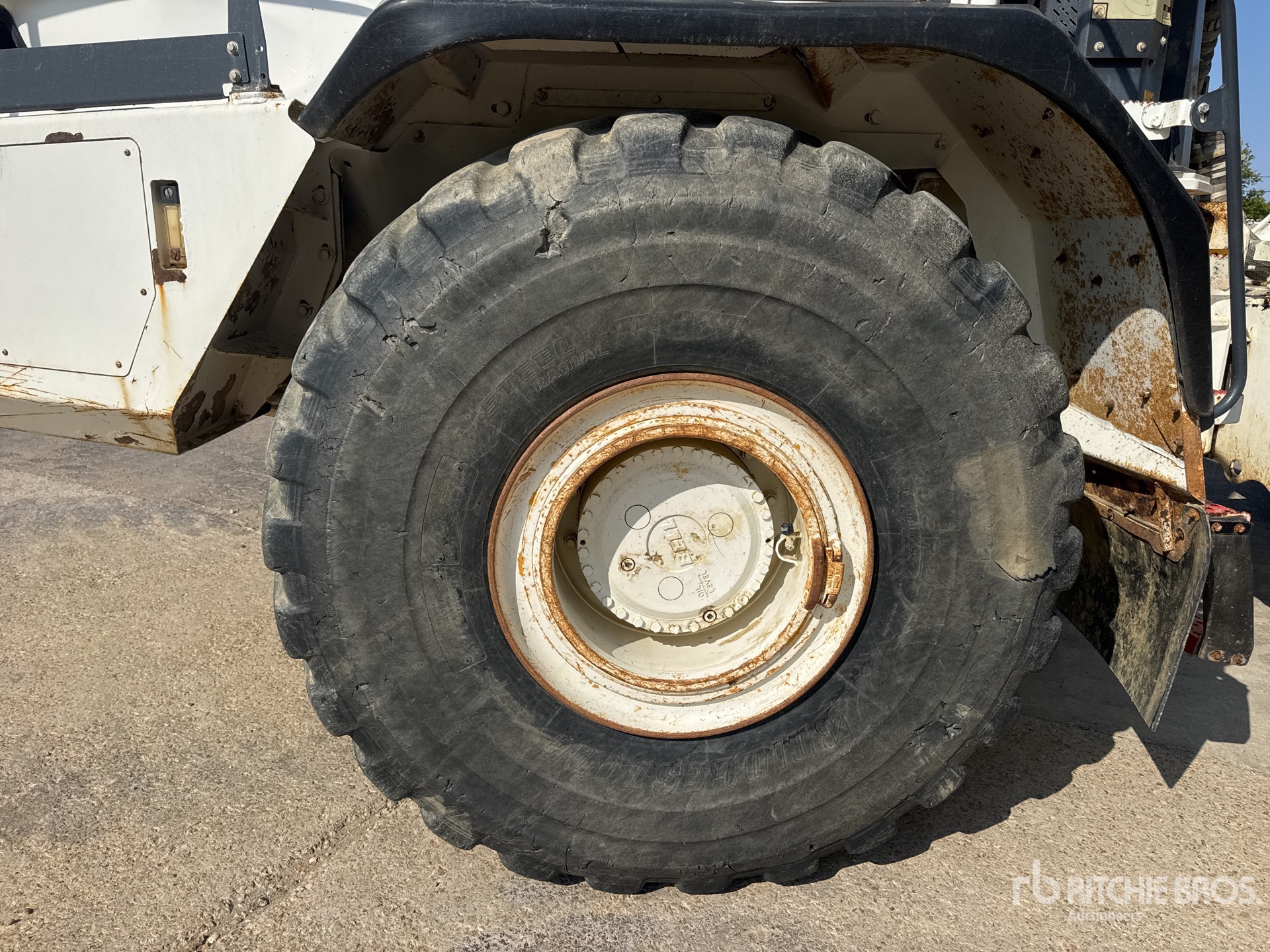 2015 Bell B40