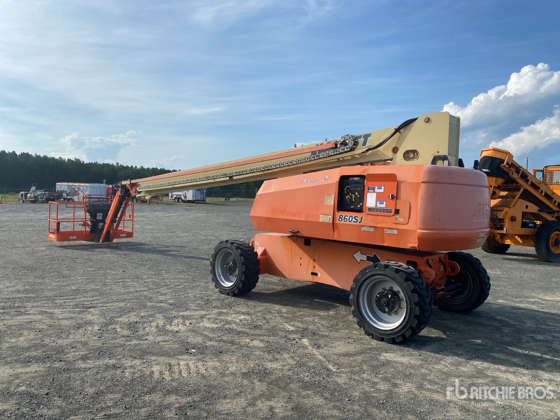 2017 JLG 860SJ