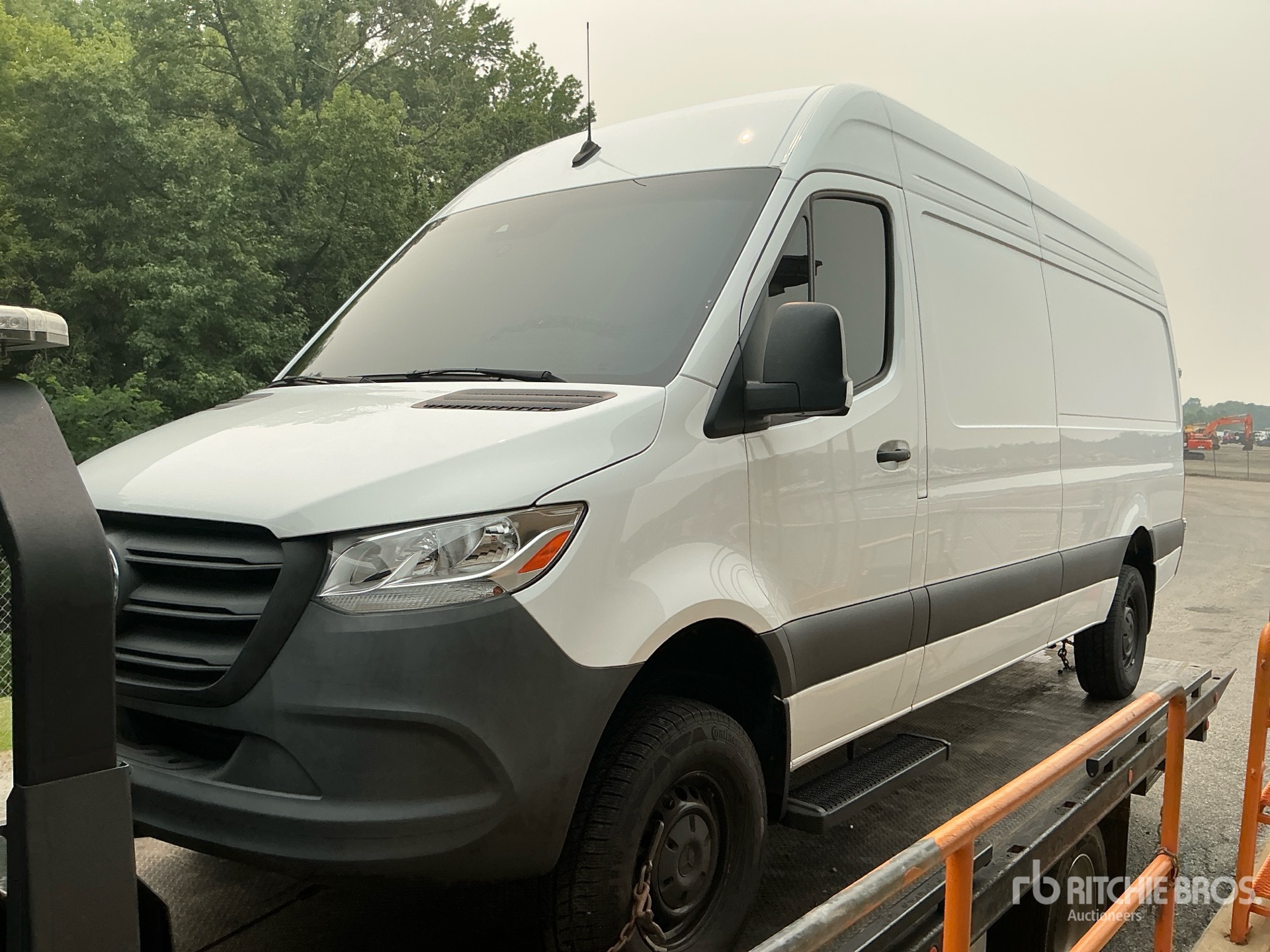 Photo of a 2024 Mercedes-Benz SPRINTER 2500