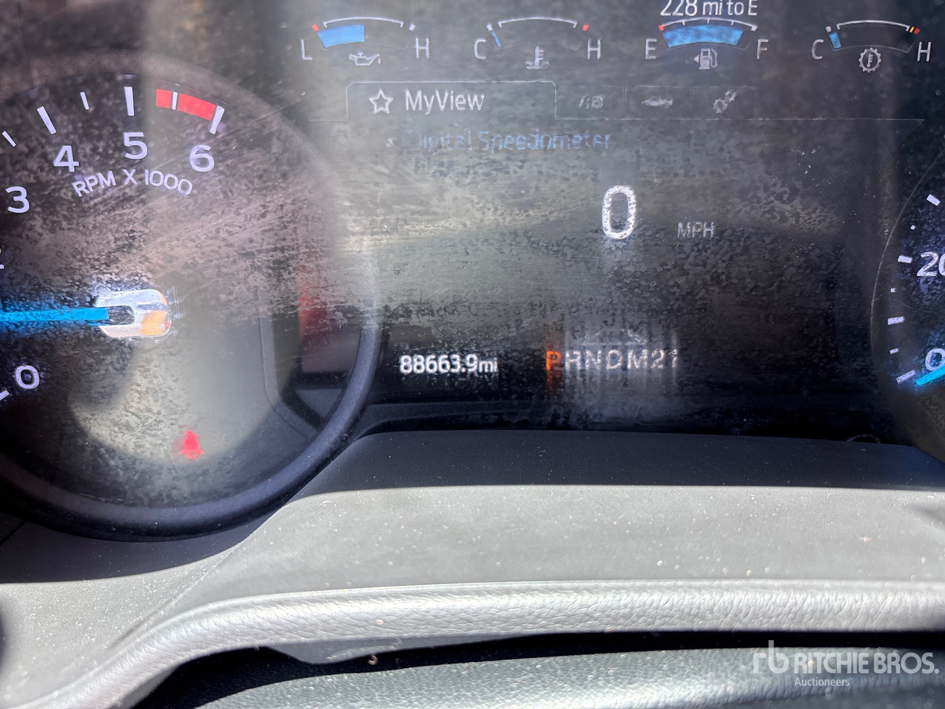 2022 Ford E-350