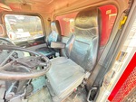 Cab with Seats/armrests