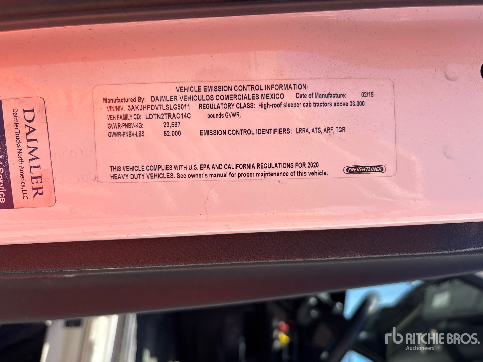 2020 Freightliner CASCADIA 116
