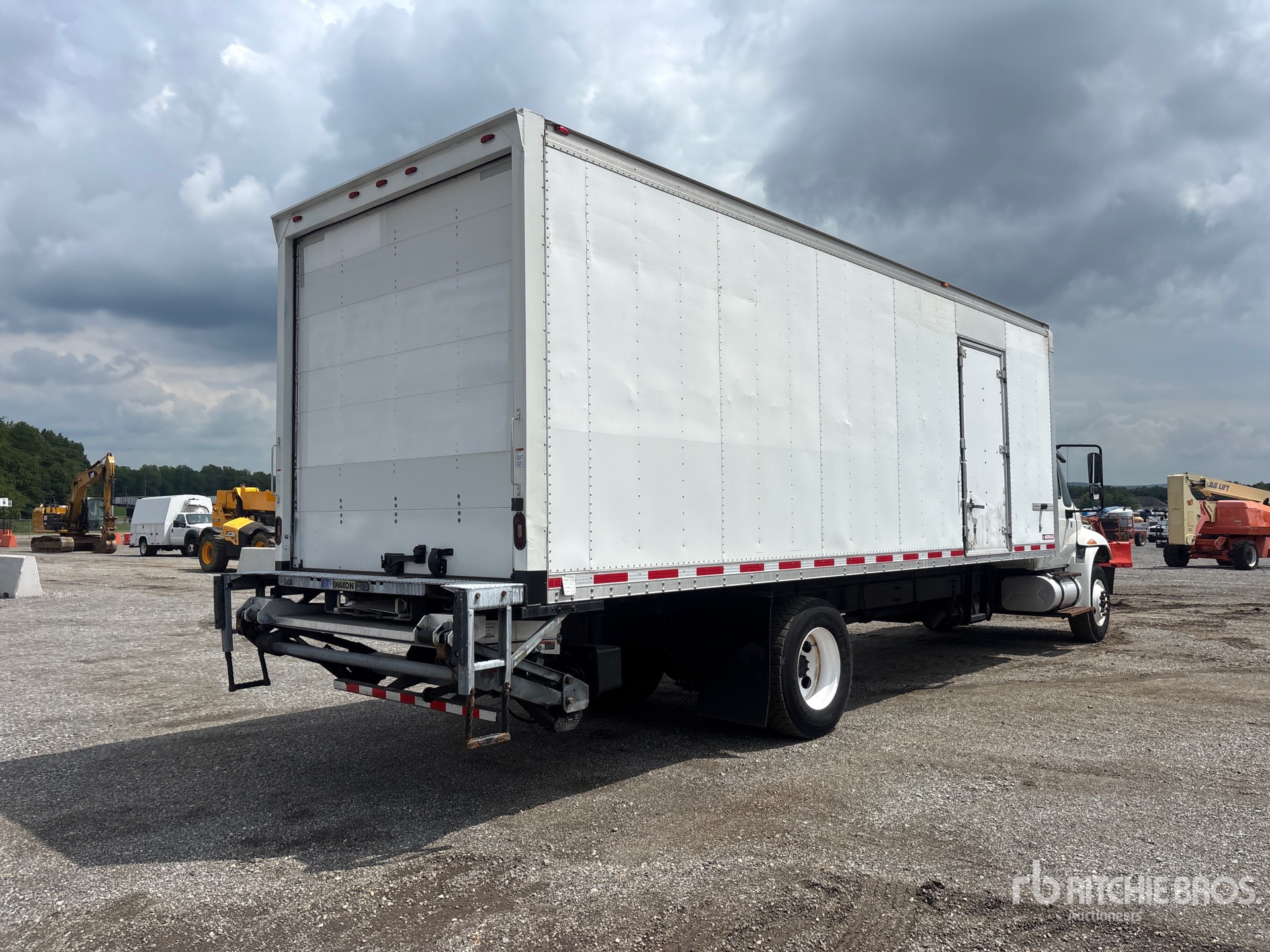 2018 International 4300