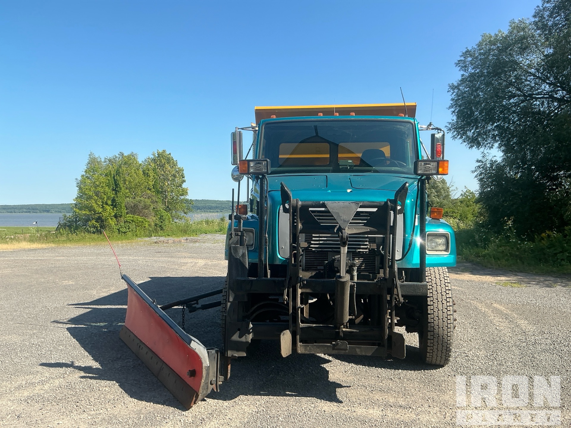 1997 Freightliner FL80