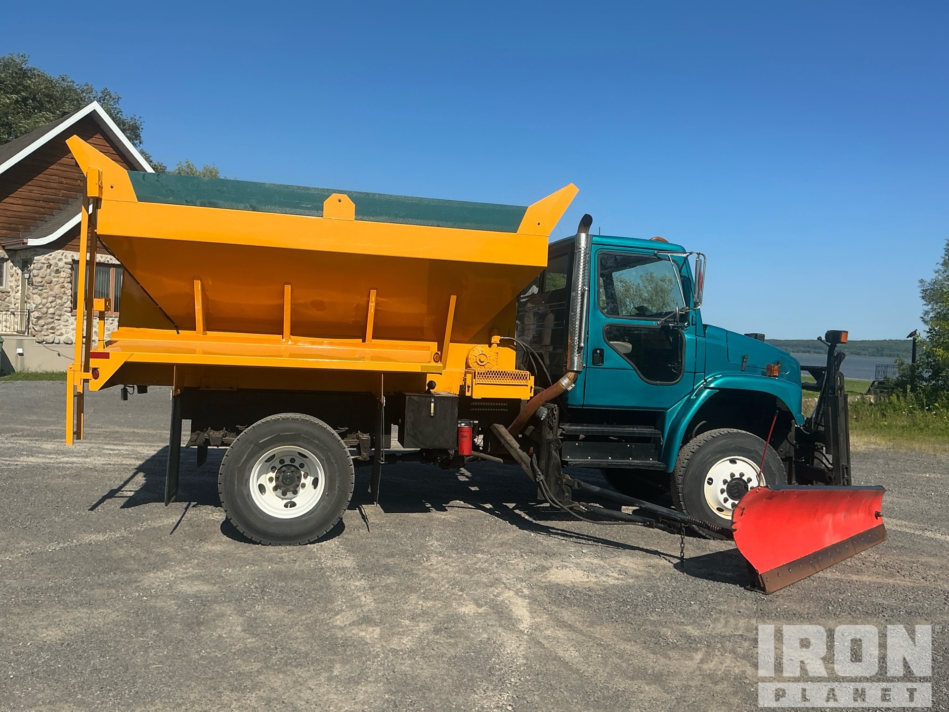 1997 Freightliner FL80